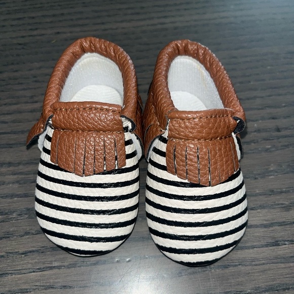 sweet n swag Other - Sweet N Swag Baby fringe Moccasins 0-4 months (Size 1) NWOT